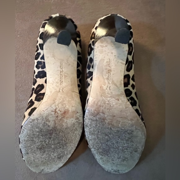 Manolo Blahnik Pony Hair Leopard D'Orsay Peep Toe Pumps-37/US 7- Comes with Box - Picture 11 of 12